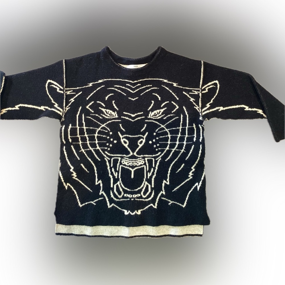 Zara Boys size 5 Knitwear Negative Tiger Sweater, Black
